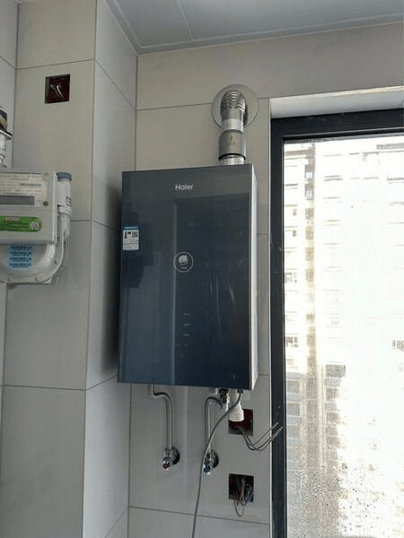 卡萨帝CWP3与海尔清氧E7MAX：燃气热水器的全面对比与推